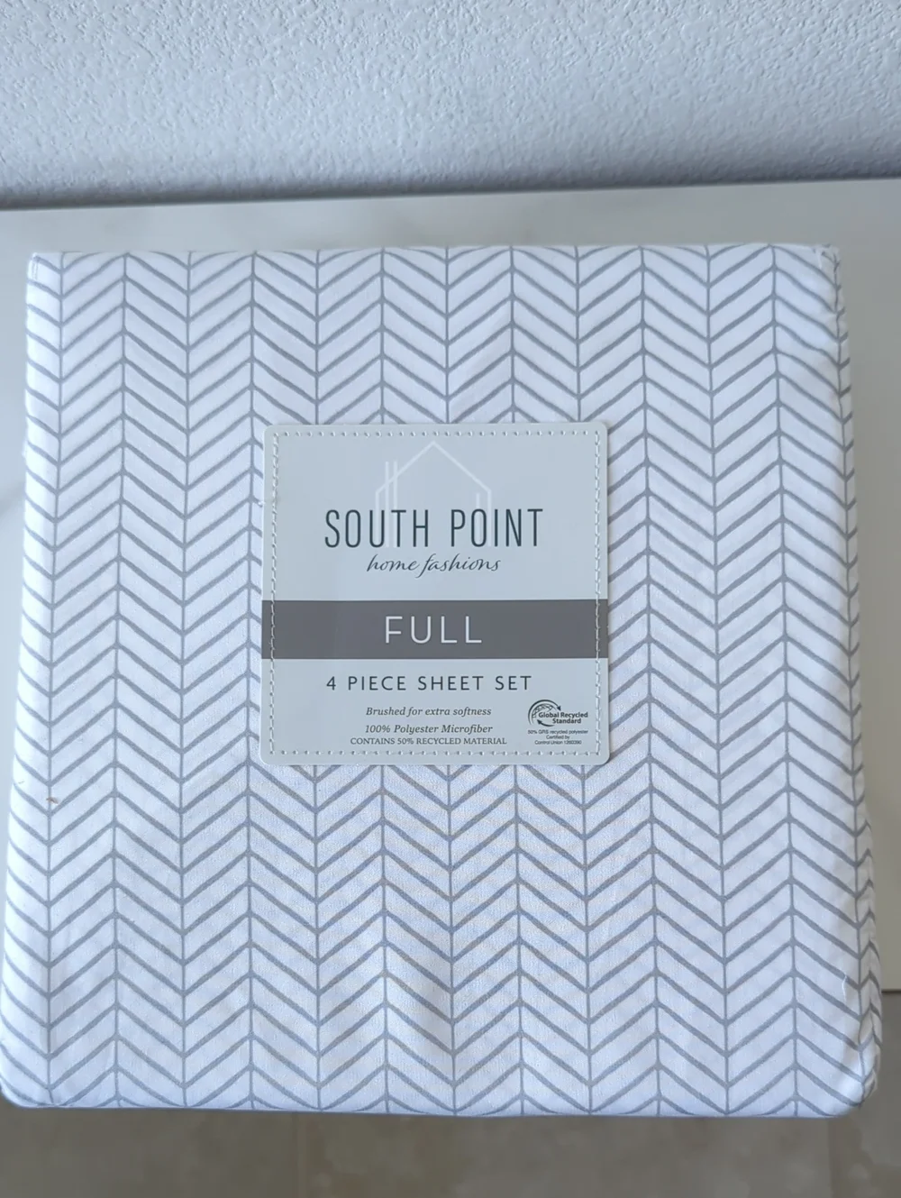 Full 4-Piece Sheet Set in Light Gray Chevron
